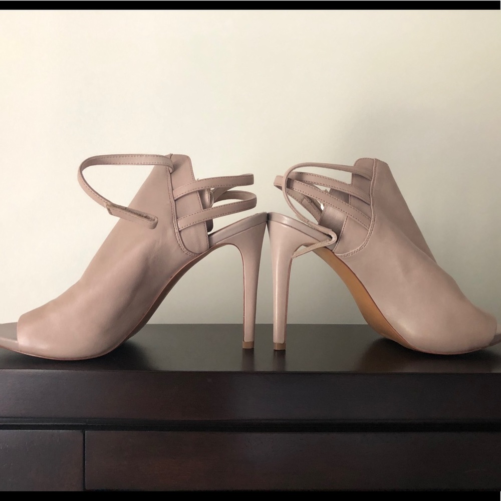 🎈S O L D 🎈Booties